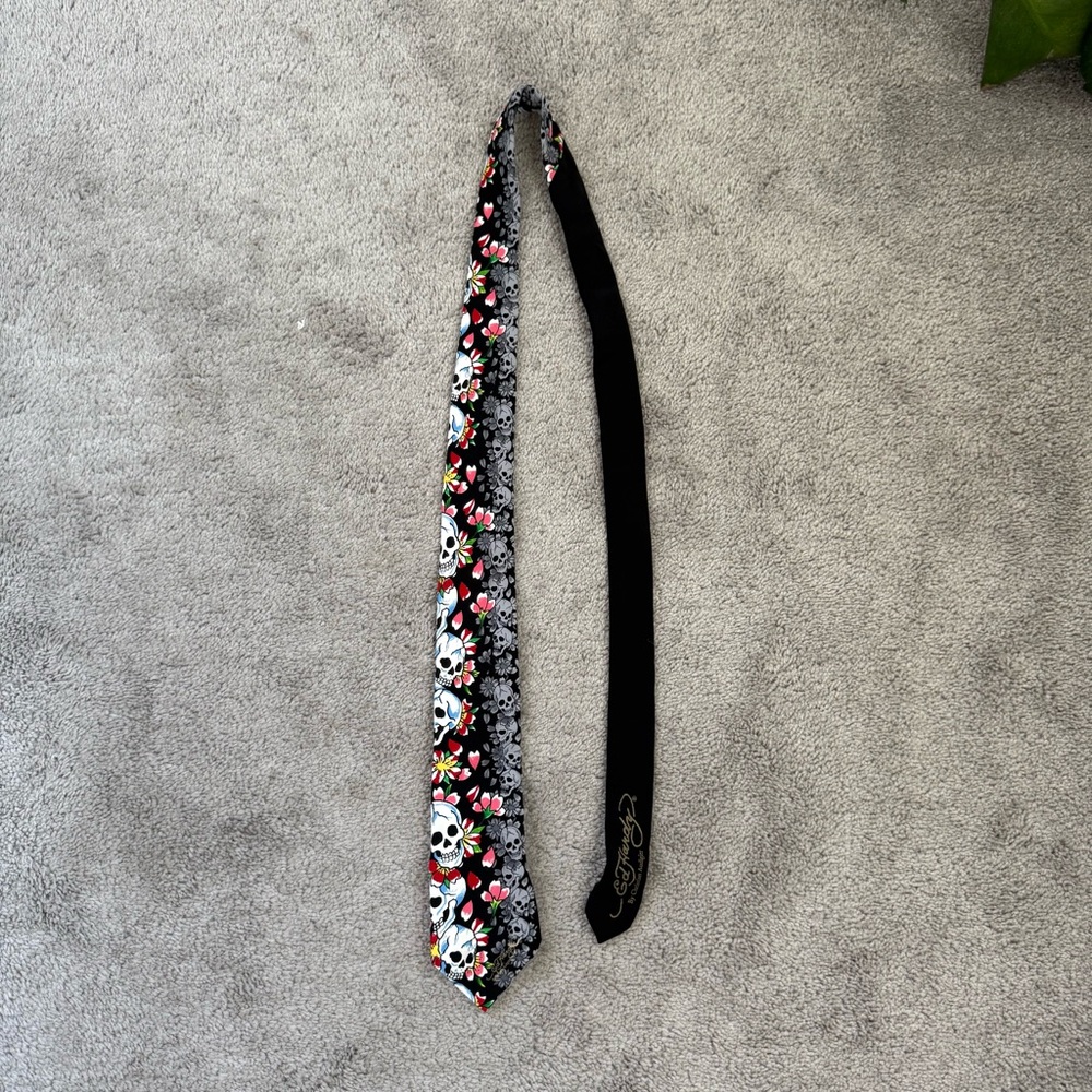 00S Y2K ED HARDY SKULL ROSE TIE